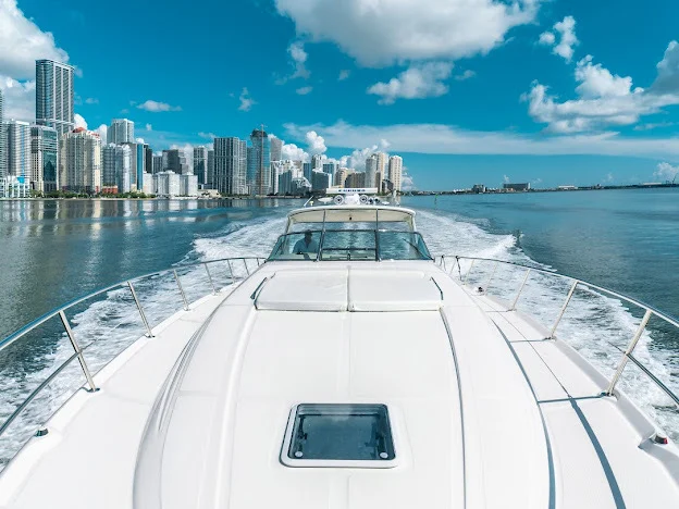 60ft Sundancer A-Yacht luxury features